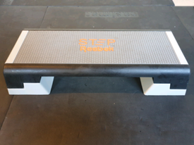 reebok step up box